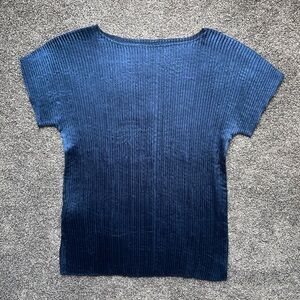 Blue Ribbed Short Sleeve Top